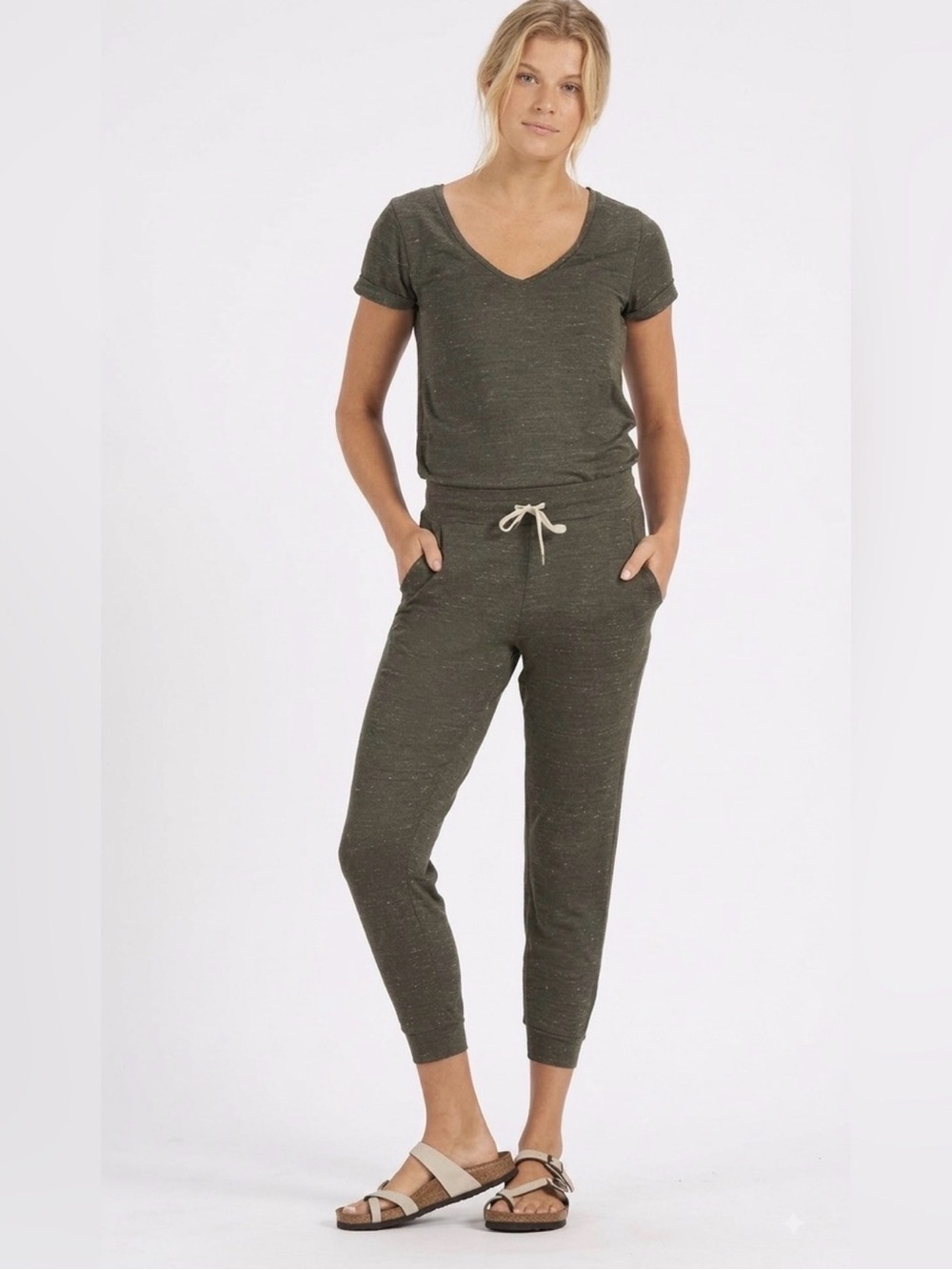 VUORI All Day Jumpsuit in Oregano Heather